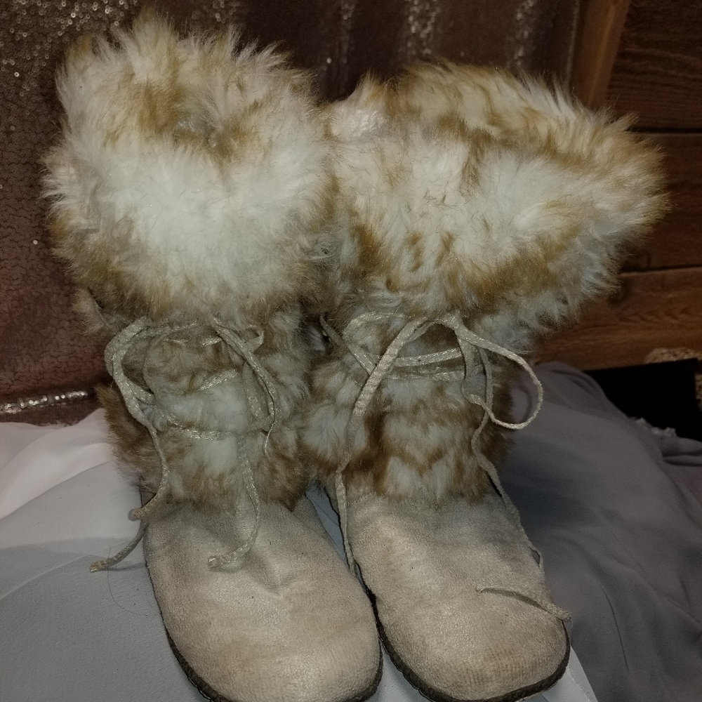 Eskimo boots